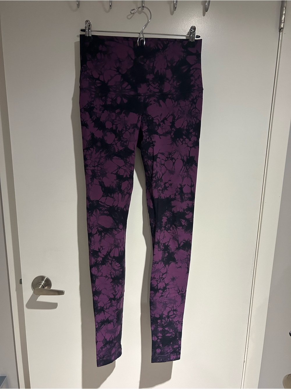 lululemon athletica Women’s Purple and Black Tie-Dye Leggings